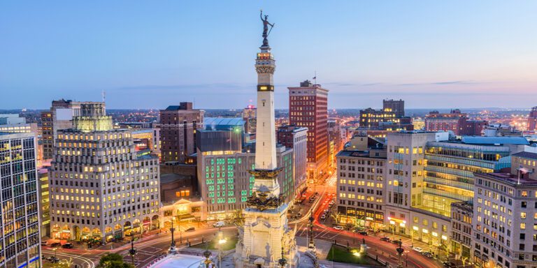 Indianapolis, Indiana, USA skyline with a view of Monument Circle